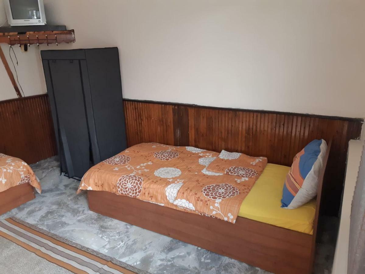 Byala Kista Apart Isperikh Exterior foto