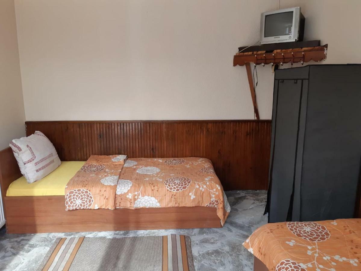 Byala Kista Apart Isperikh Exterior foto